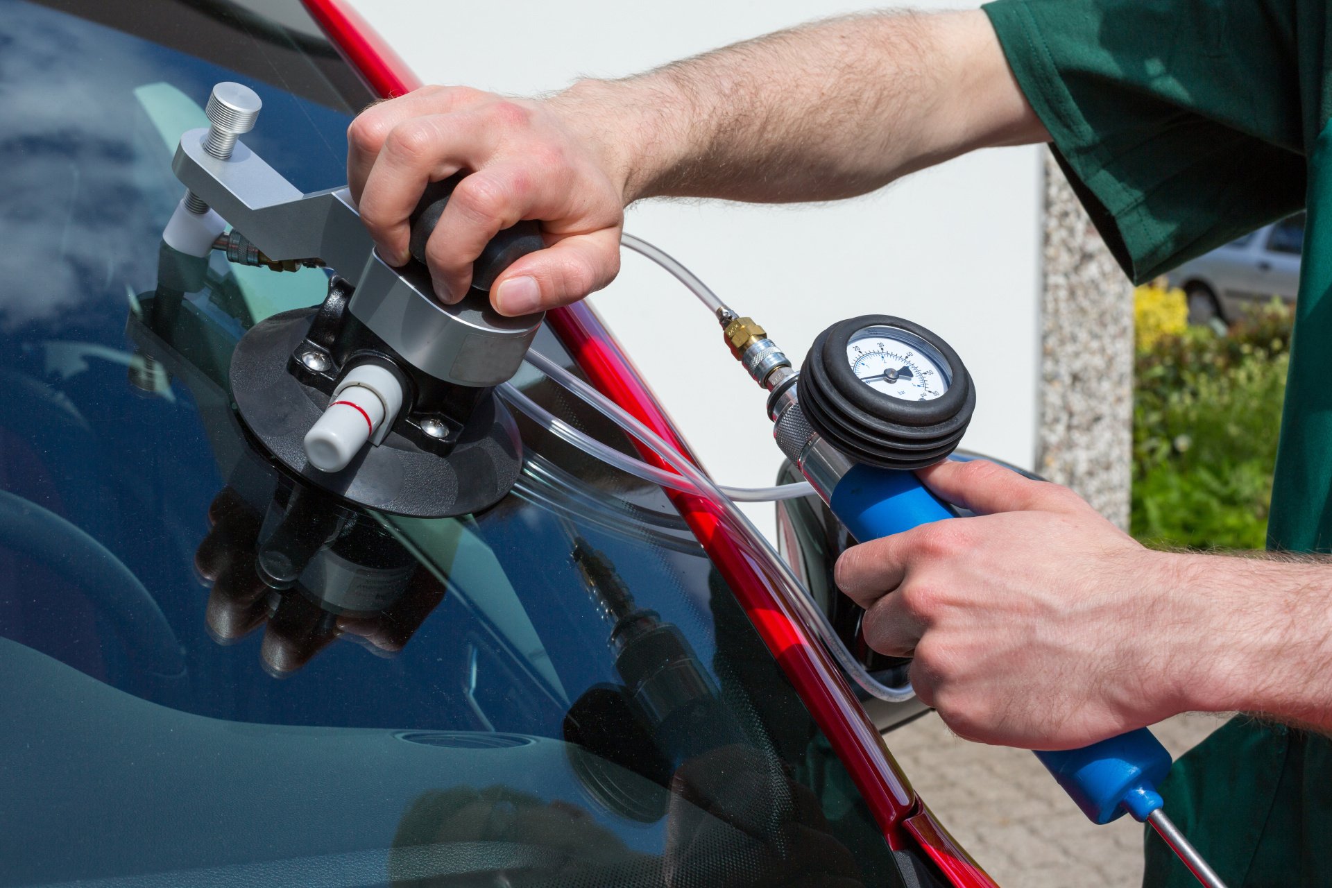 Windshield repair in Tracy, CA