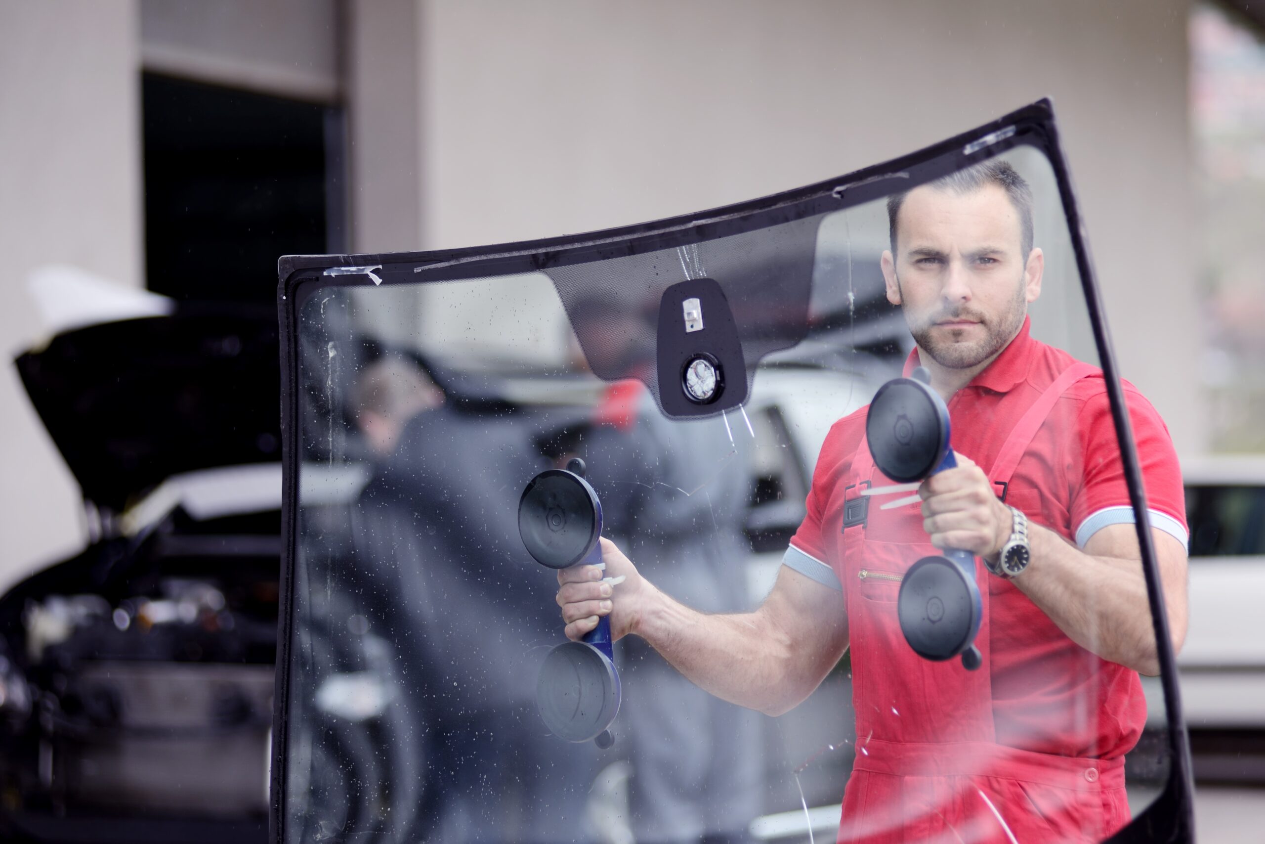 Mobile windshield replacement service in Tracy, CA